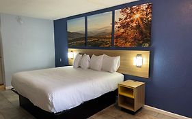 Days Inn By Wyndham Charlotte University